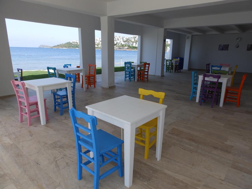 Club Blue White All Inclusive ทูร์กุทริส ภายนอก รูปภาพ