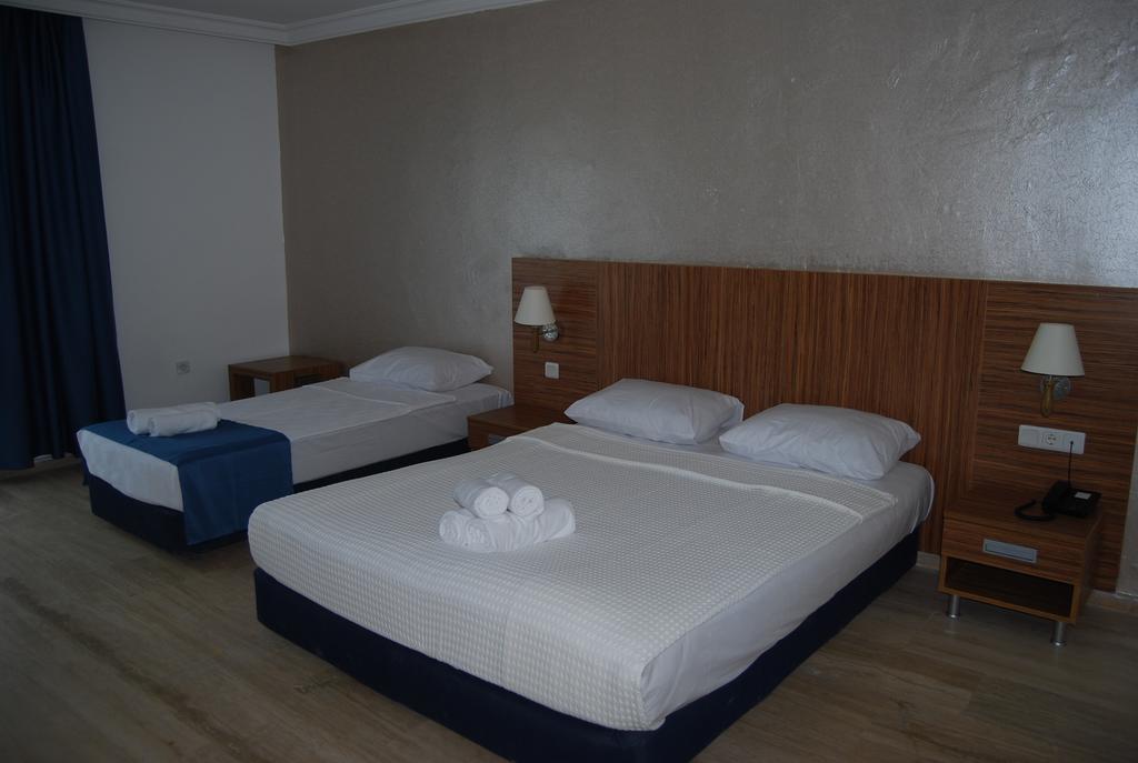 Club Blue White All Inclusive ทูร์กุทริส ห้อง รูปภาพ